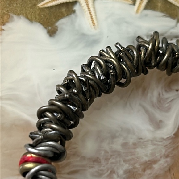 🖤KONPLOTT handmade bangle by Miranda Ko - Picture 3 of 11